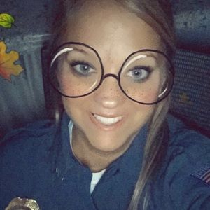 Meet your Posher, Heidi